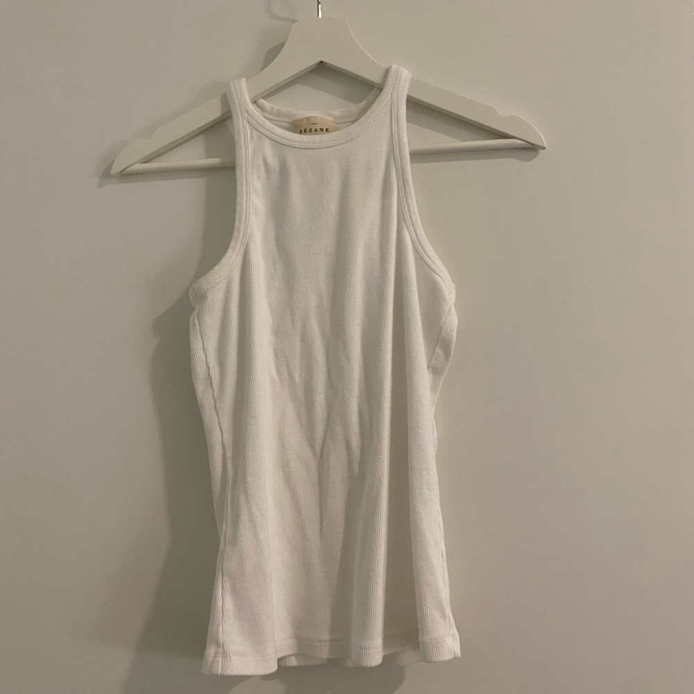 sezane white tank top ☁️🤍